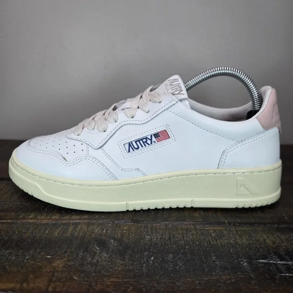 NEW AUTRY Medalist Low Womens Size 41 US 11 Leather Trainer Shoes Sneakers White